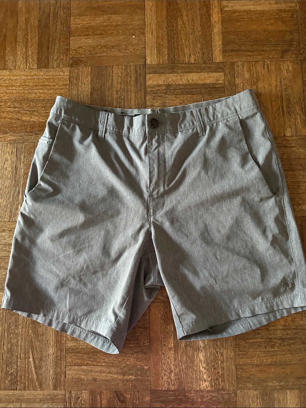 7Diamonds Men’s Shorts Gray Performance Stretch Size 32